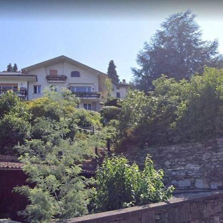 La Finestra Sul Lago - In Villa Con Vista E Posto Auto Coperto Stresa Exterior photo