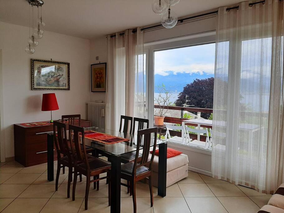 La Finestra Sul Lago - In Villa Con Vista E Posto Auto Coperto Stresa Exterior photo